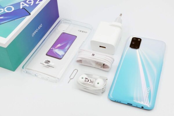 OPPO A92 box