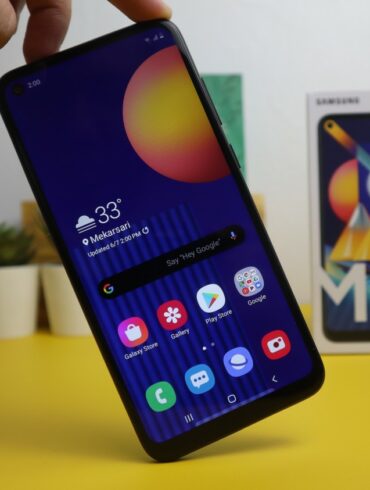 Galaxy M11 thumbnail