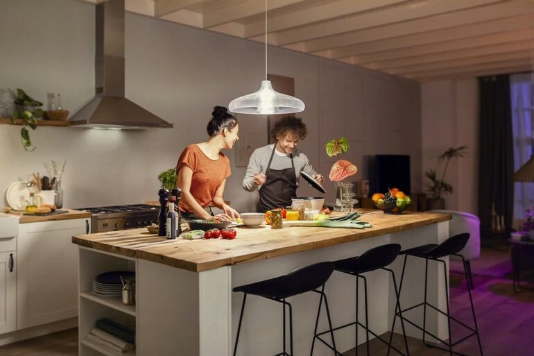 Philips Hue White A21 1