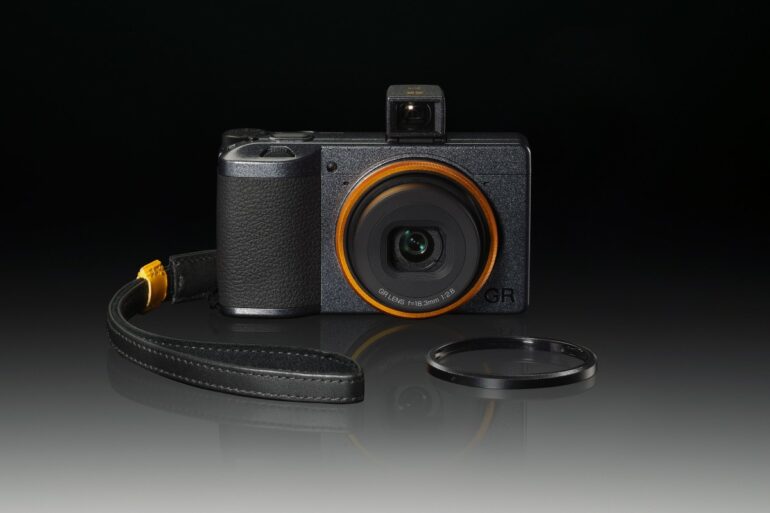 Ricoh GR III Street Edition Special Limited Kit 3