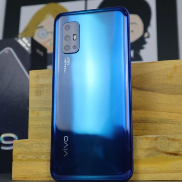 Vivo V19 Arctic Blue 5