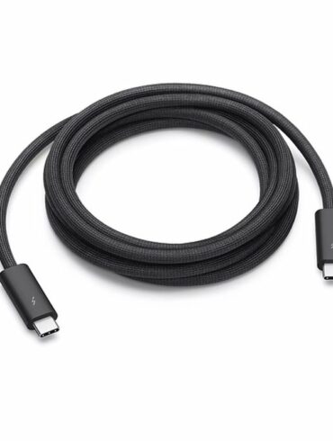 Apple Thunderbolt 3 Pro Cable 1