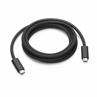 Apple Thunderbolt 3 Pro Cable 1
