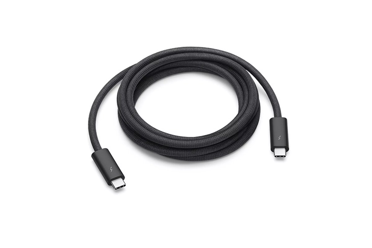 Apple Thunderbolt 3 Pro Cable 1