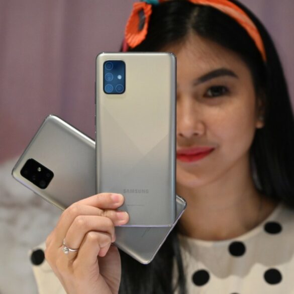 Galaxy A51 Galaxy A71 Haze Crush Silver 2