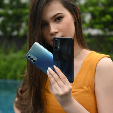 OPPO Reno4 dua warna