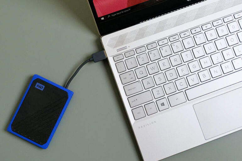 wd my passport go ssd connected