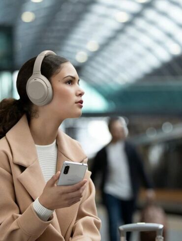 Sony WH 1000XM4 1 Sony WH 1000XM4 1