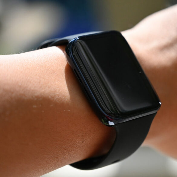 oppo watch wrist