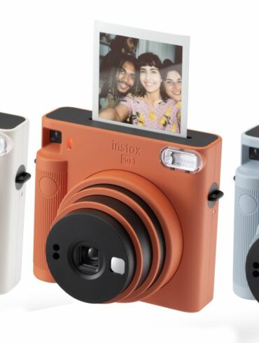 Dijual 1,99 Juta Rupiah, Fujifilm SQ1 Resmi Hadir di Indonesia 34 Fujifilm Instax Square SQ 1