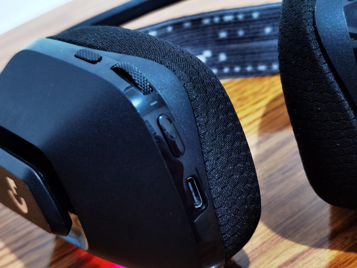 Логитеч g923. Наушники logitech g pro x. Logitech g pro x 2 lightspeed. Logitech g pro x 981-000818. Logitech g pro x 2 lightspeed.