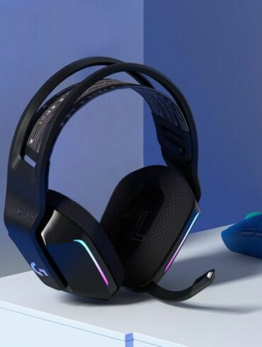 Review Logitech G733 Lightspeed: Headset Gaming yang Nyaman dengan Baterai Tahan Lama 70 Logitech G733 Lightspeed