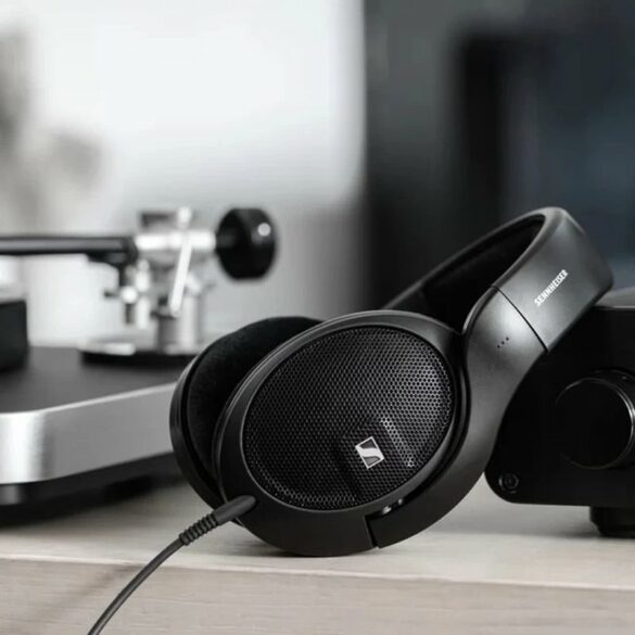 Sennheiser HD560S: Headphone Audiophile Terjangkau dengan Rancangan <em>Open Back</em> 42 Sennheiser HD560S 1
