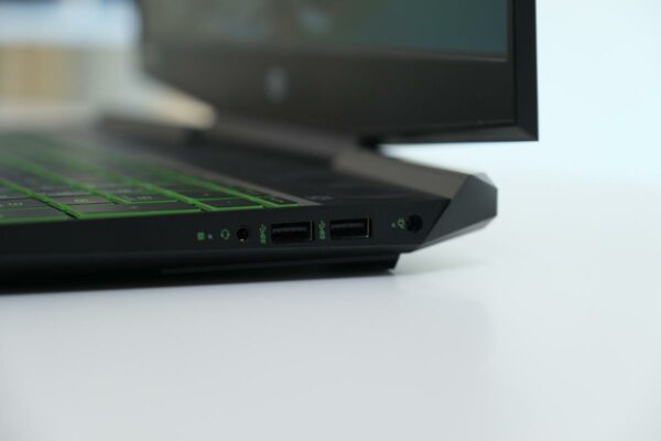 HP Pavilion Gaming 15 DK1064TX 4 HP Pavilion Gaming 15 DK1064TX 4