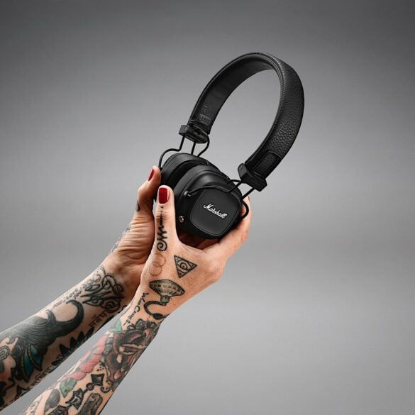 Marshall Major IV: Bluetooth Headphone dengan Baterai 80 Jam dan Dukungan Wireless Charging 23 Marshall Major IV 2
