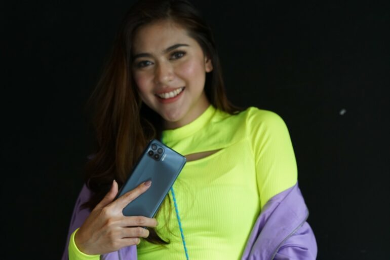 OPPO Reno4 F 5 OPPO Reno4 F 5