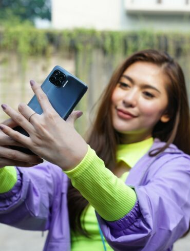 OPPO Reno4 F 6 OPPO Reno4 F 6