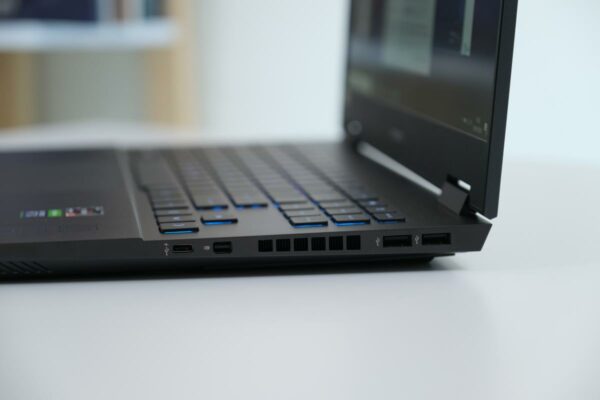Omen Laptop 15 en0013AX 8 Omen Laptop 15 en0013AX 8