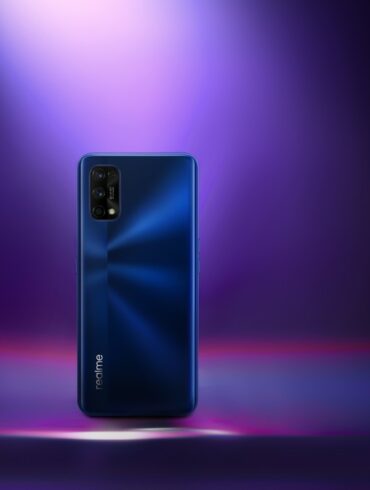 Review realme 7 Pro 57 realme 7 Pro Mirror Blue 3