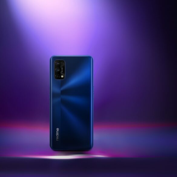 realme 7 Pro Mirror Blue 3