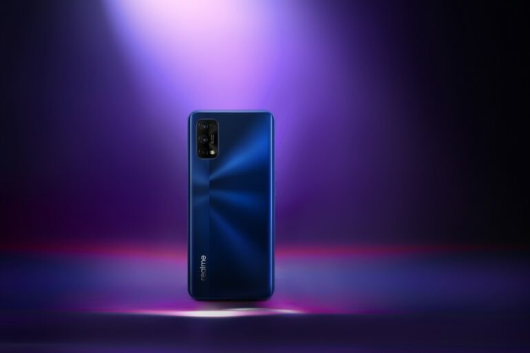 realme 7 Pro Mirror Blue 3