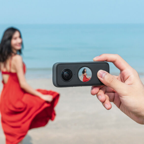 Insta360 ONE X2: Dilengkapi Layar Sentuh Bulat, Bisa Rekam Video 360 5K 19 Insta360 ONE X2 1