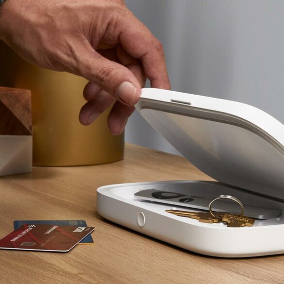 Belkin Boost Charge: Kotak Pembersih dengan Sinar UV dan Fitur Pengisian Baterai Nirkabel 40 belkin boost charge 4