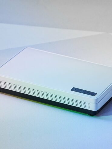 Gigabyte Vision Drive SSD 1 TB: Penyimpanan Eksternal dengan Performa Kencang dan Kapasitas Besar 29 Gigabyte Vision Drive SSD 1 TB 1