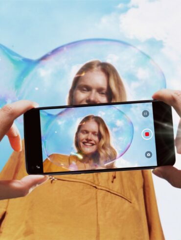 Ilustrasi Reno5 Mengambil Video