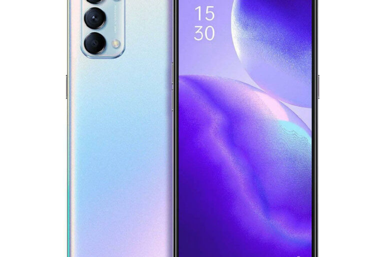 OPPO Reno5 Tampak Depan