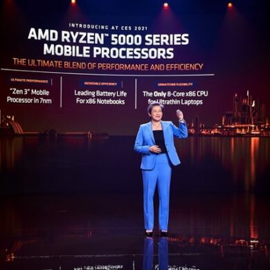 Lisa Su holding chip e1610517644592