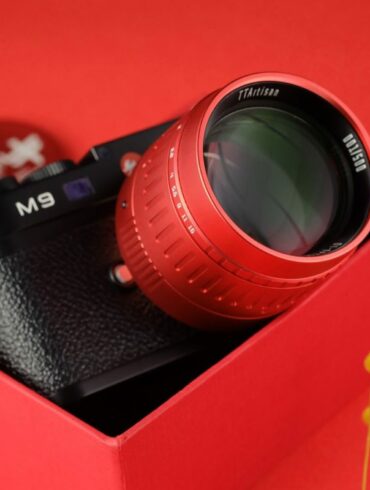 Red TTArtisan 50mm f/0.95 Year Of The Ox: Tersedia Terbatas Hanya 500 Unit untuk Para Pengguna Leica 30 Red TTArtisan 50mm f0.95 Year Of The OX 5 e1610954035122