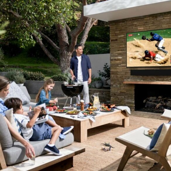 Harga Mulai 70 Jutaan Rupiah, Smart TV Outdoor Samsung The Terrace Hadir di Indonesia 19 Samsung The Terrace 1