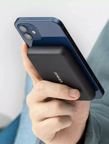 Anker PowerCore Magnetic 5K Wireless Power Bank 1 Anker PowerCore Magnetic 5K Wireless Power Bank 1