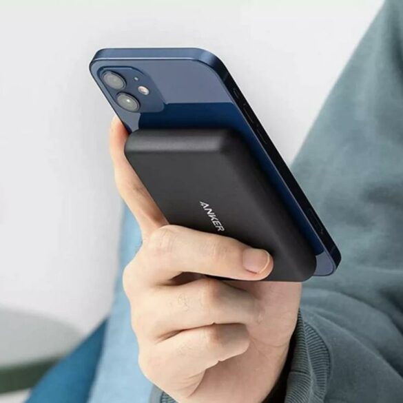 Anker PowerCore Magnetic 5K Wireless Power Bank 1