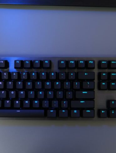 Review Logitech G512 Carbon 35 Logitech G512 Cabon 1
