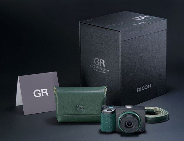 Ricoh GR III GRowING Edition Special Limited Kit 2 e1613460676665