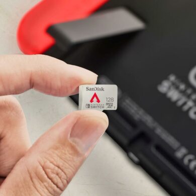 SanDisk Apex Legends MicroSDXC 1