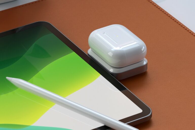 Satechi 2 in 1 USB C Wireless Charging Dock 1