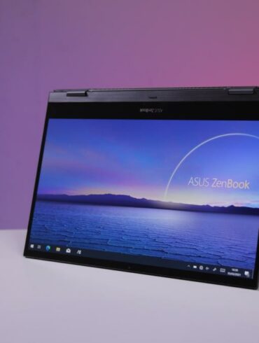 asus zenbook Flip 13 UX363 1