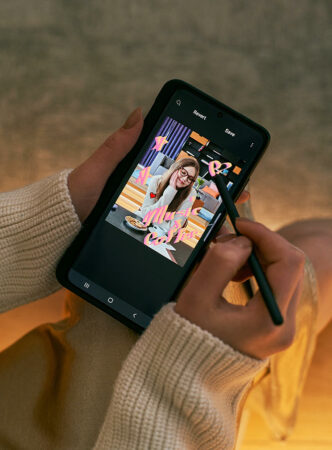 samsung galaxys21 ultra lifestyle cut samsung galaxys21 ultra lifestyle cut