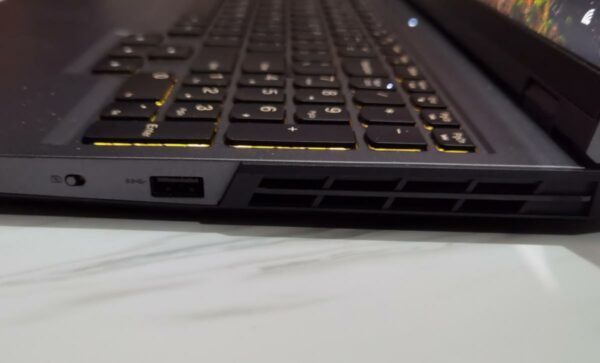 Lenovo Legion 5 Pro 3 Lenovo Legion 5 Pro 3