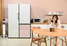 Olivia Lazuardy fashion influencer dengan Samsung BESPOKE Refrigerator 1 Door Bottom Mount Freezer