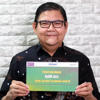 Donasi OPPO melalui FORWAT dan AJI