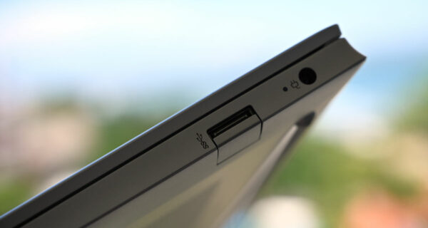 HP Pavilion 13 bb0063tu sisi kanan HP Pavilion 13 bb0063tu sisi kanan