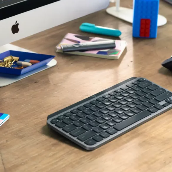 Logitech MX Keys Mini: Keyboard Nirkabel Minimalis untuk Dukung Produktivitas 49 Logitech MX Keys Mini 2