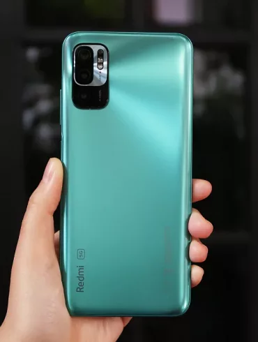 Redmi Note 10 5G Aurora Green 1