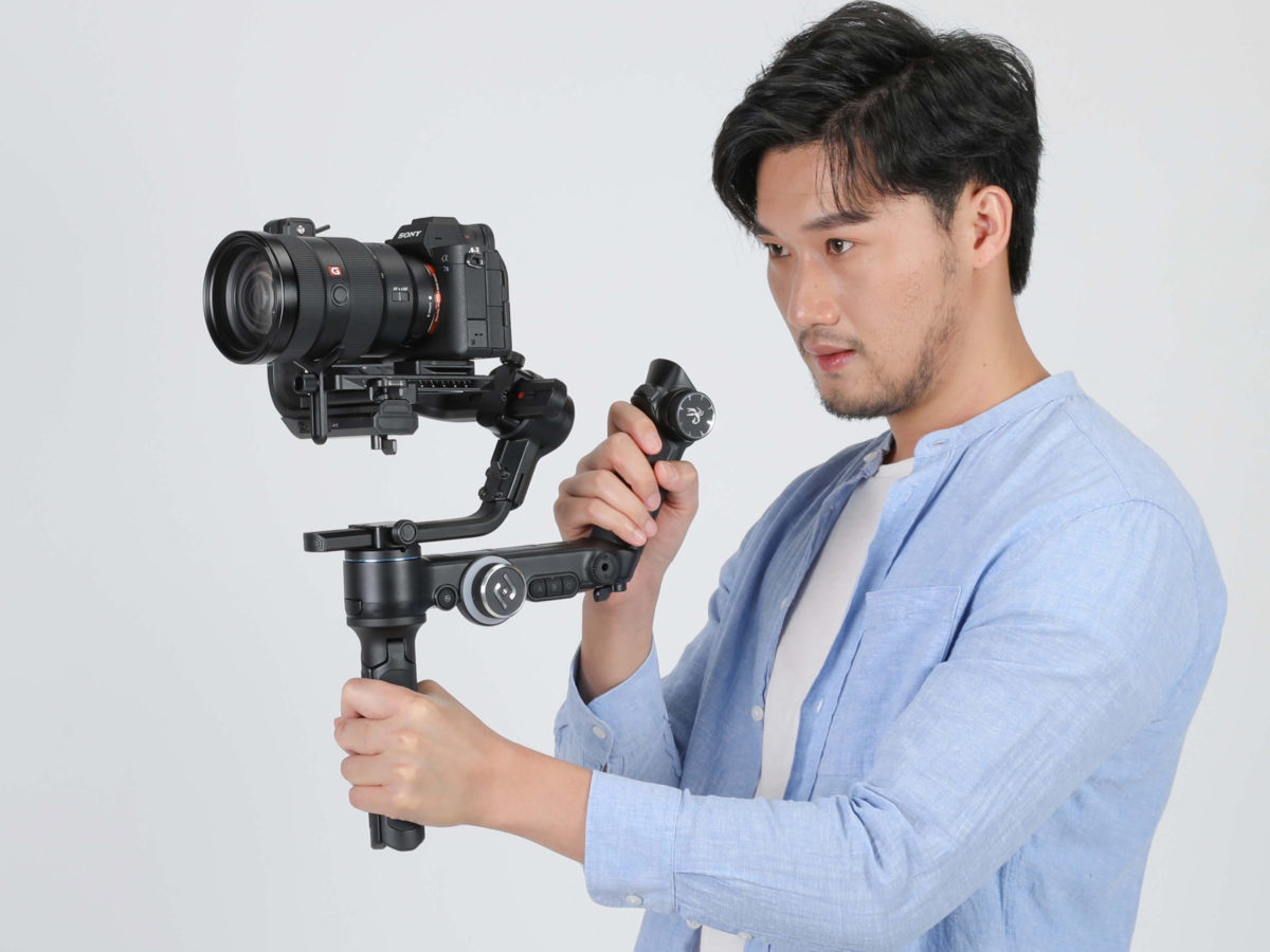 Feiyu Scorp dan Scorp Pro: Gimbal 3-axis dengan Layar Sentuh OLED untuk Mirrorless dan DSLR 26 Feiyu Scorp Pro 1 scaled e1637219101165