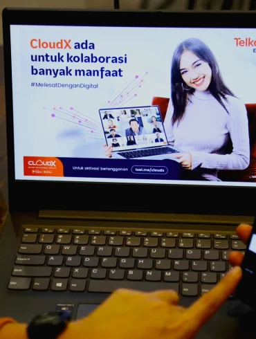 Kolaborasi telkomsel CloudX dan Zoom 2
