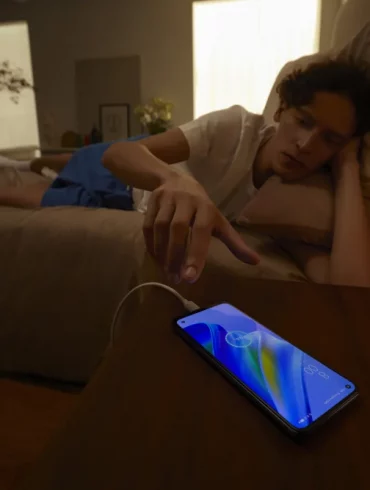 OPPO A95 33W Charging